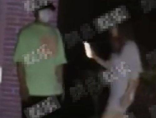 不吃瓜的吃瓜网友视频,揭秘网络舆论背后的真实故事